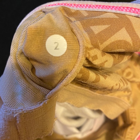 Lululemon Power Y Tank - Picture 5 of 6